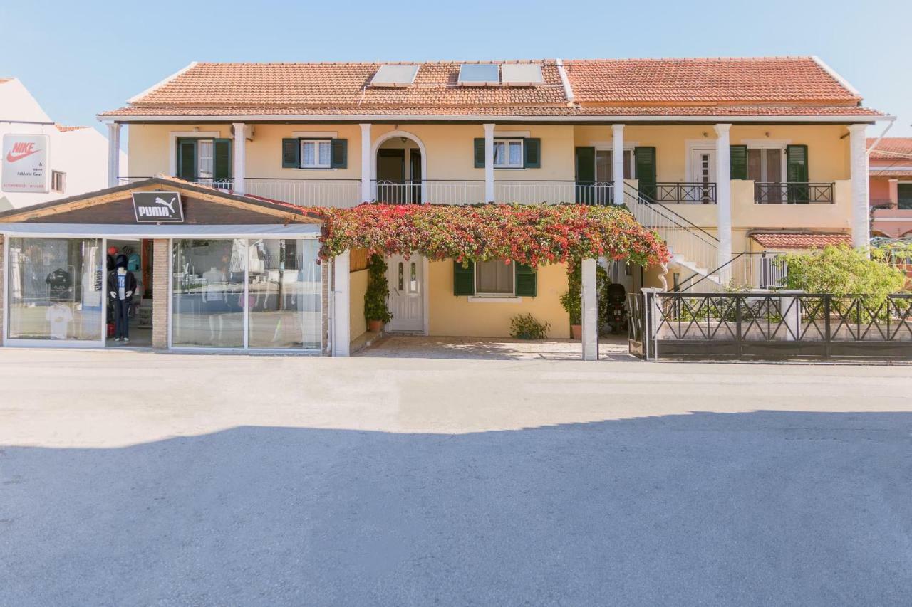 Elisavet Apts Kávos Buitenkant foto