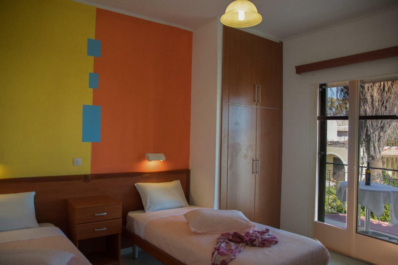 Elisavet Apts Kávos Buitenkant foto